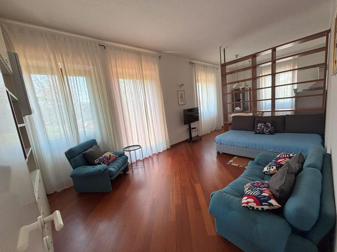 Casa Vacanze Magnolia Borgo Ticino Exterior foto